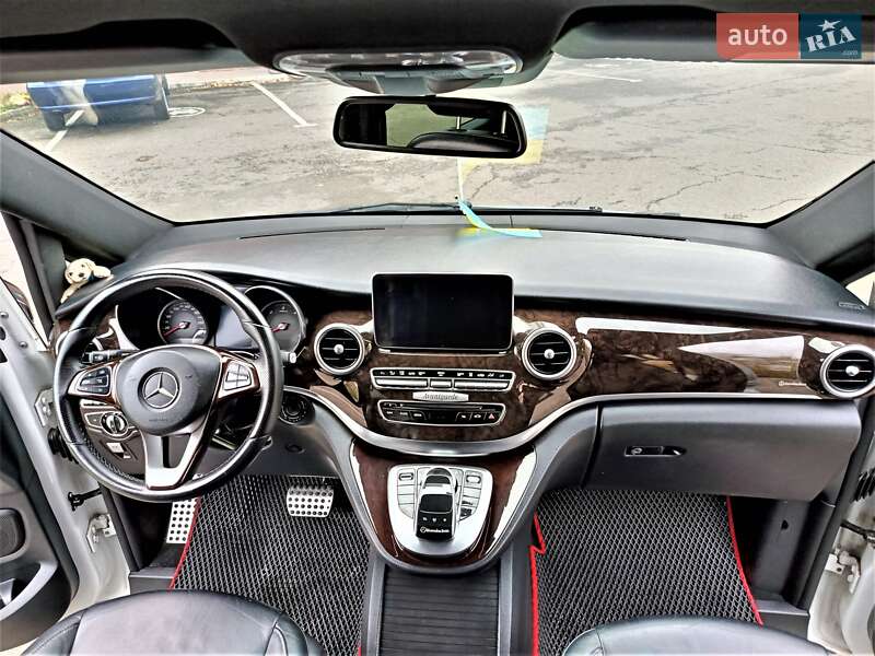 Мінівен Mercedes-Benz V-Class 2015 в Одесі