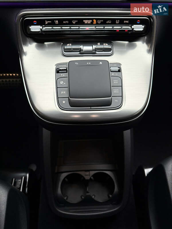 Минивэн Mercedes-Benz V-Class 2024 в Киеве