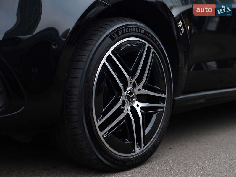 Минивэн Mercedes-Benz V-Class 2024 в Киеве