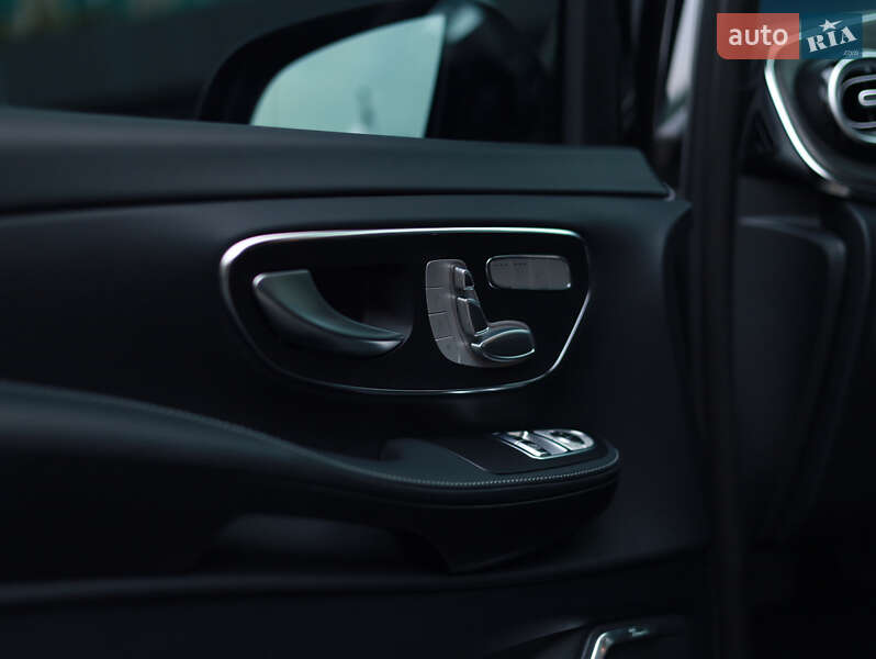 Минивэн Mercedes-Benz V-Class 2024 в Киеве