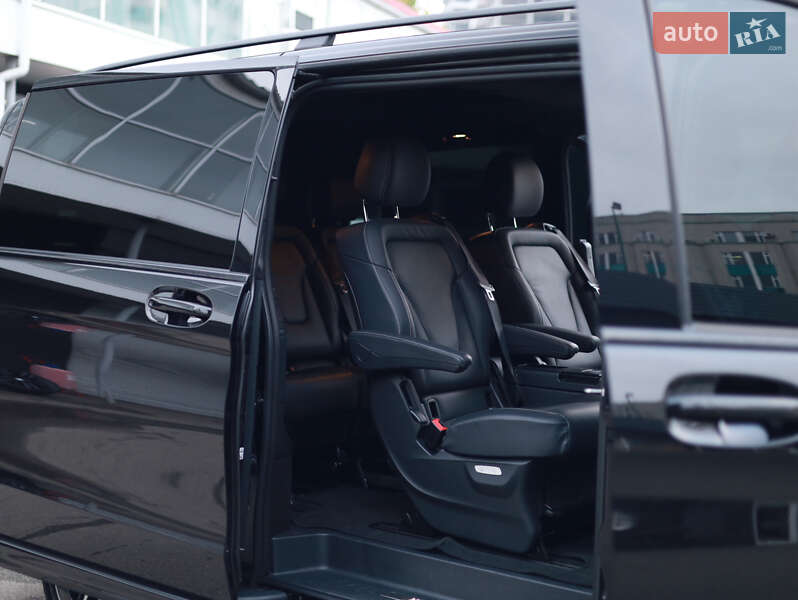 Минивэн Mercedes-Benz V-Class 2024 в Киеве