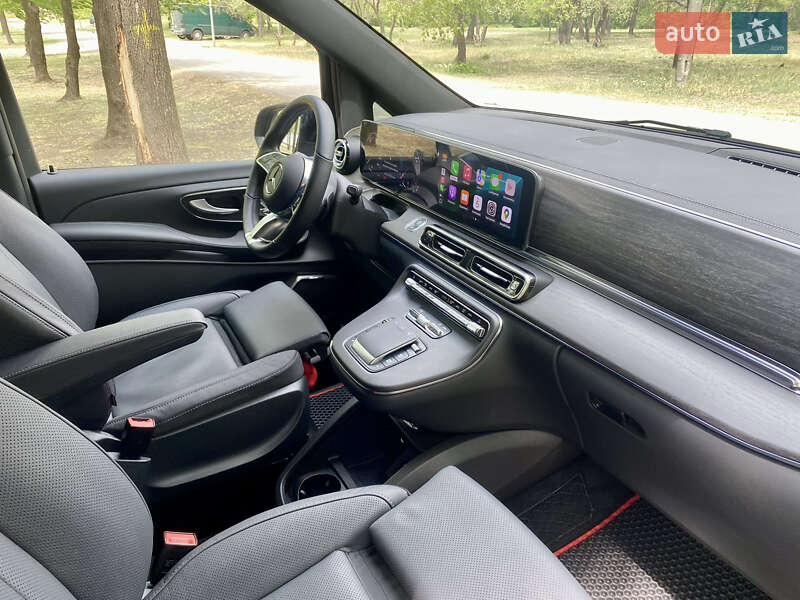 Мінівен Mercedes-Benz V-Class 2024 в Кривому Розі фото 12 Мінівен Mercedes-Benz V-Class 2024 в Кривому Розі