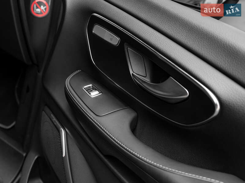 Минивэн Mercedes-Benz V-Class 2016 в Киеве фото 65 Минивэн Mercedes-Benz V-Class 2016 в Киеве