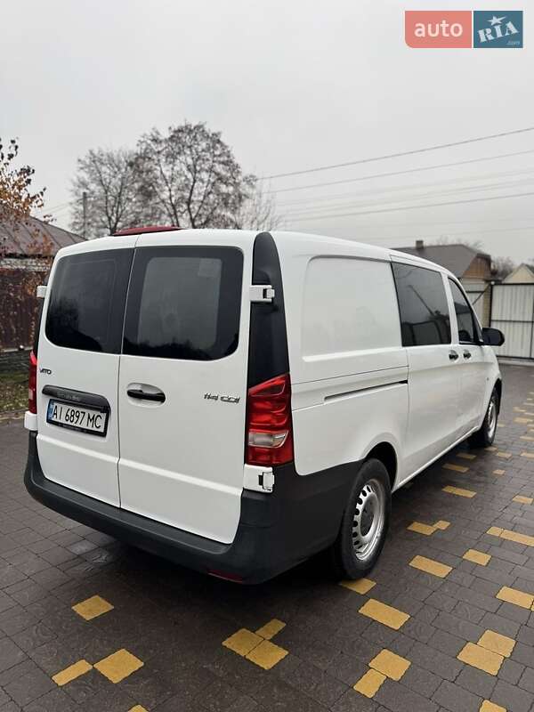 Мінівен Mercedes-Benz V-Class 2015 в Києві