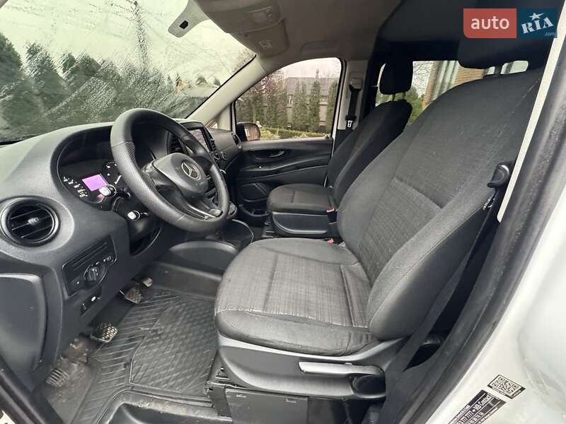 Мінівен Mercedes-Benz V-Class 2015 в Києві