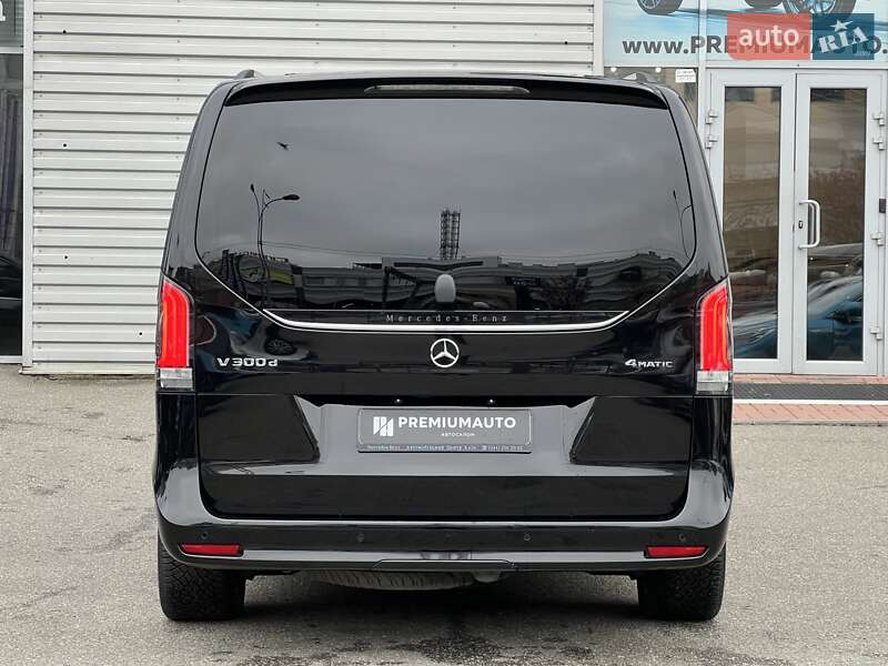 Минивэн Mercedes-Benz V-Class 2024 в Киеве