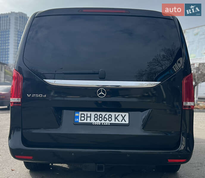 Мінівен Mercedes-Benz V-Class 2016 в Одесі