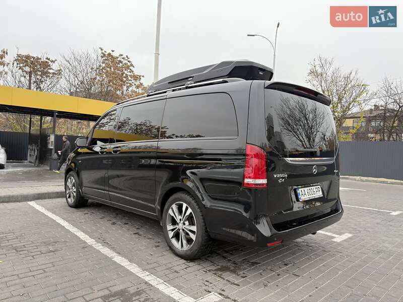 Мінівен Mercedes-Benz V-Class 2017 в Дніпрі фото 3 Мінівен Mercedes-Benz V-Class 2017 в Дніпрі