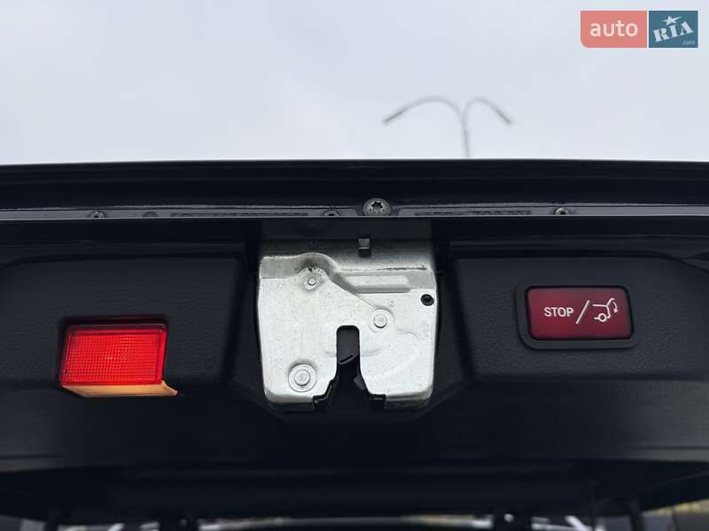 Мінівен Mercedes-Benz V-Class 2017 в Дніпрі фото 11 Мінівен Mercedes-Benz V-Class 2017 в Дніпрі