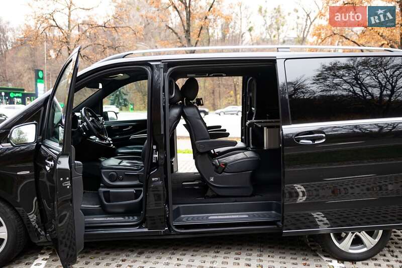 Минивэн Mercedes-Benz V-Class 2015 в Киеве