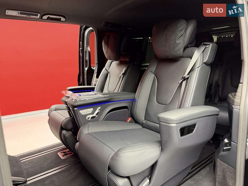 Минивэн Mercedes-Benz V-Class 2025 в Киеве