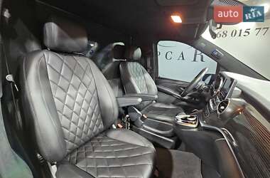 Минивэн Mercedes-Benz V-Class 2022 в Киеве