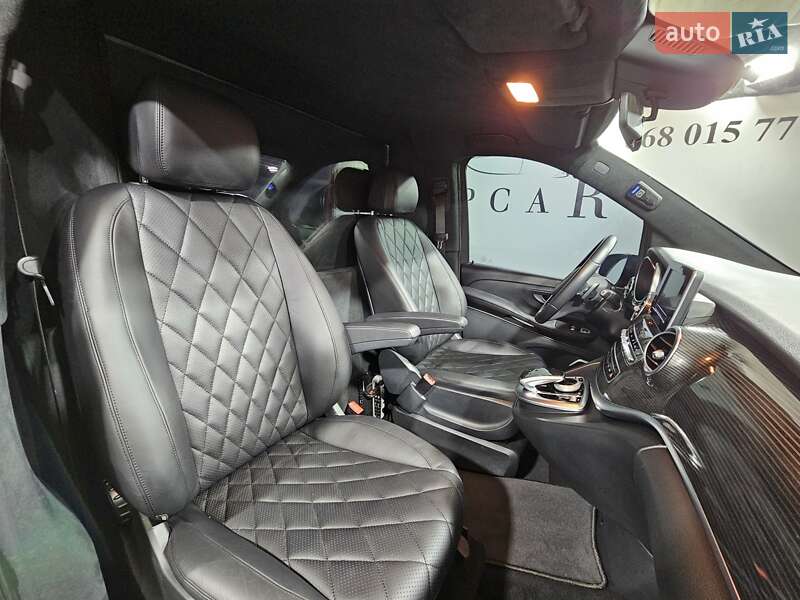 Мінівен Mercedes-Benz V-Class 2022 в Києві