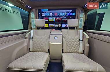 Минивэн Mercedes-Benz V-Class 2022 в Киеве