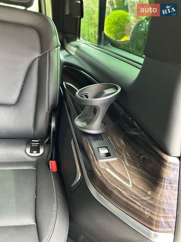 Мінівен Mercedes-Benz V-Class 2022 в Києві