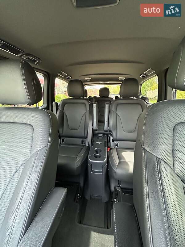 Мінівен Mercedes-Benz V-Class 2022 в Києві