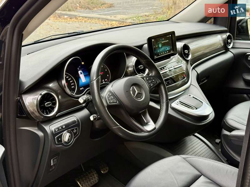 Мінівен Mercedes-Benz V-Class 2020 в Дніпрі