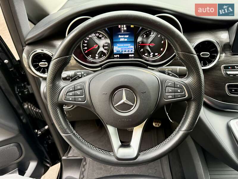 Мінівен Mercedes-Benz V-Class 2020 в Дніпрі