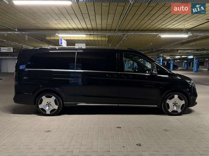 Мінівен Mercedes-Benz V-Class 2024 в Києві фото 3 Мінівен Mercedes-Benz V-Class 2024 в Києві