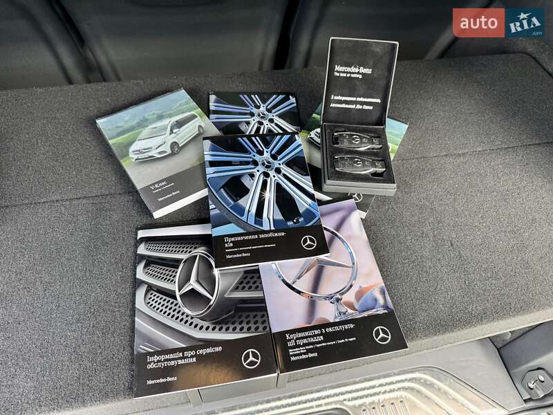 Минивэн Mercedes-Benz V-Class 2023 в Киеве