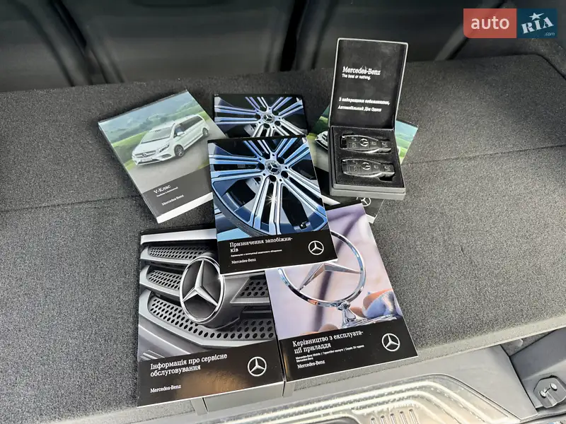 Минивэн Mercedes-Benz V-Class 2023 в Киеве документ