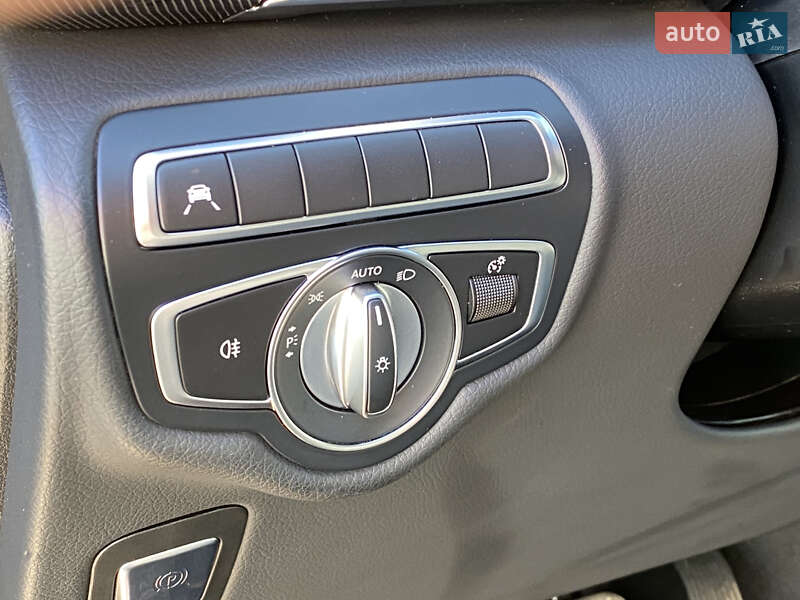 Мінівен Mercedes-Benz V-Class 2023 в Києві