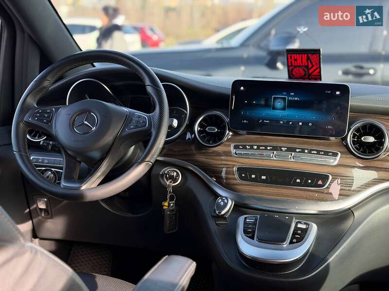 Минивэн Mercedes-Benz V-Class 2021 в Кривом Роге