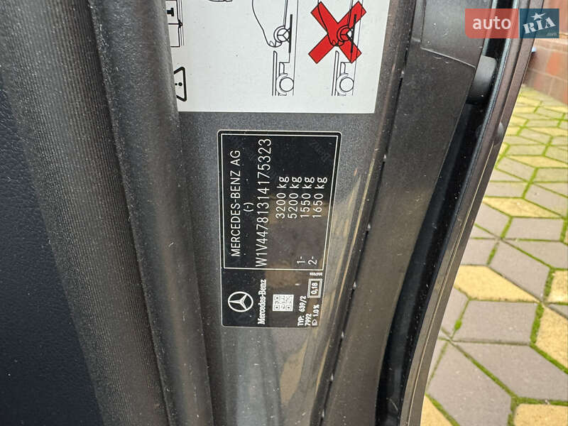 Мінівен Mercedes-Benz V-Class 2022 в Миколаєві