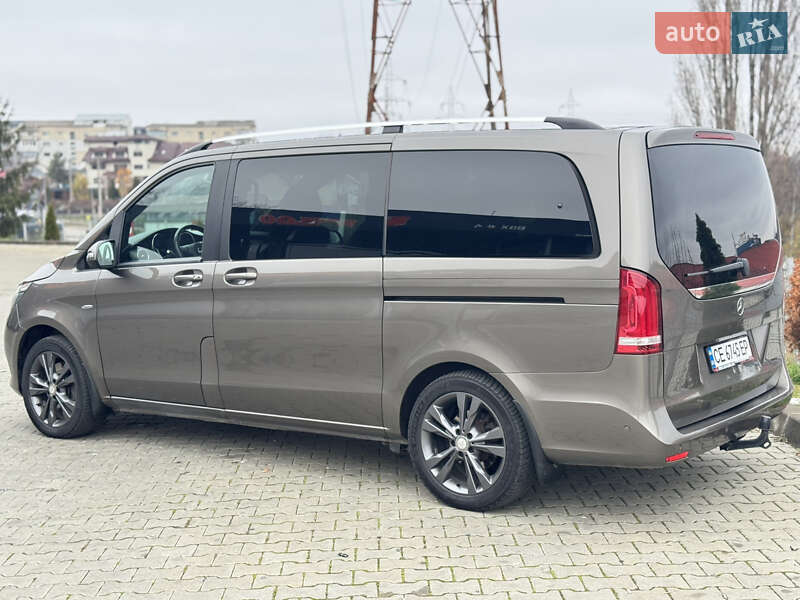 Минивэн Mercedes-Benz V-Class 2016 в Сторожинце