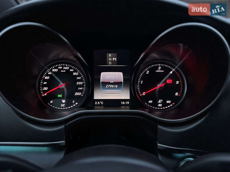 Минивэн Mercedes-Benz V-Class 2016 в Сторожинце