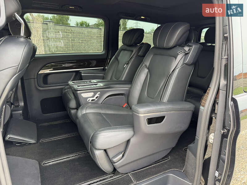 Мінівен Mercedes-Benz V-Class 2022 в Коломиї