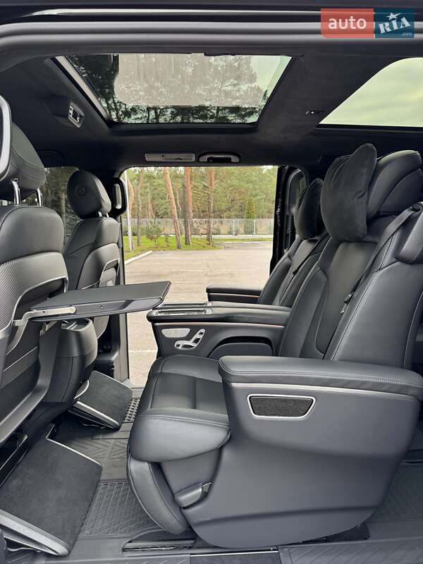 Минивэн Mercedes-Benz V-Class 2022 в Киеве