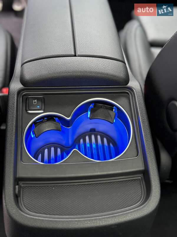 Минивэн Mercedes-Benz V-Class 2022 в Киеве