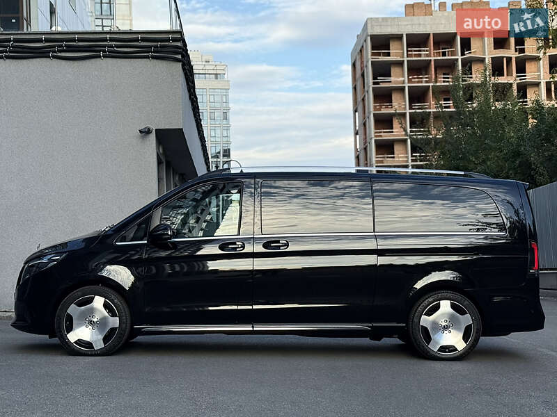 Мінівен Mercedes-Benz V-Class 2025 в Києві