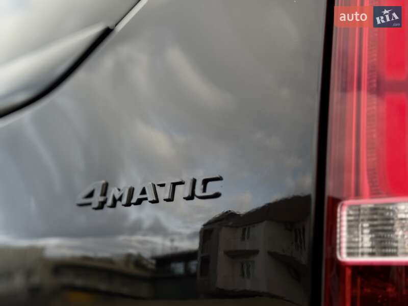 Мінівен Mercedes-Benz V-Class 2020 в Одесі