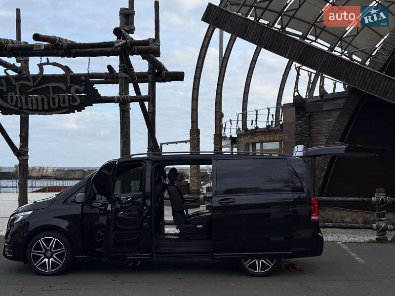Мінівен Mercedes-Benz V-Class 2020 в Одесі
