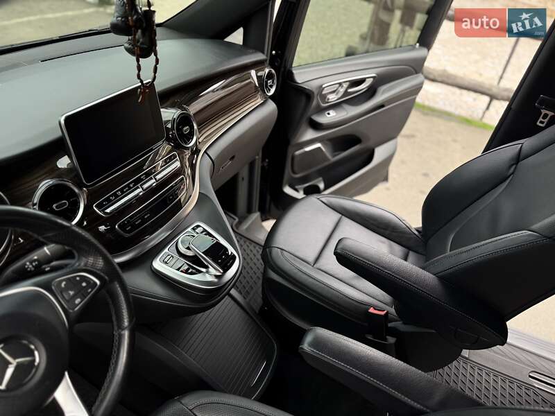 Мінівен Mercedes-Benz V-Class 2020 в Одесі