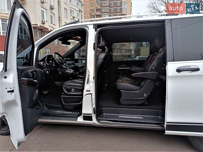Мінівен Mercedes-Benz V-Class 2015 в Одесі