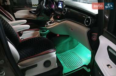 Мінівен Mercedes-Benz V-Class 2015 в Києві