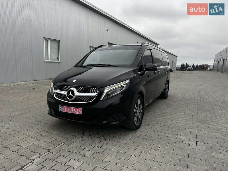 Минивэн Mercedes-Benz V-Class 2016 в Ивано-Франковске фото Минивэн Mercedes-Benz V-Class 2016 в Ивано-Франковске