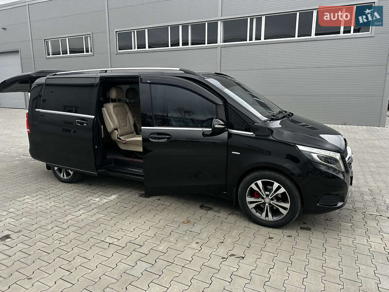 Минивэн Mercedes-Benz V-Class 2016 в Ивано-Франковске фото 20 Минивэн Mercedes-Benz V-Class 2016 в Ивано-Франковске