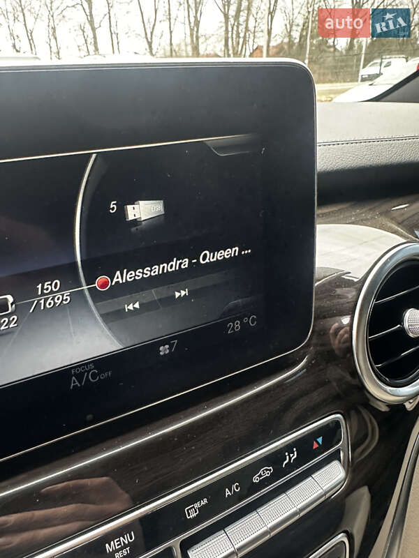 Минивэн Mercedes-Benz V-Class 2016 в Ивано-Франковске фото 52 Минивэн Mercedes-Benz V-Class 2016 в Ивано-Франковске