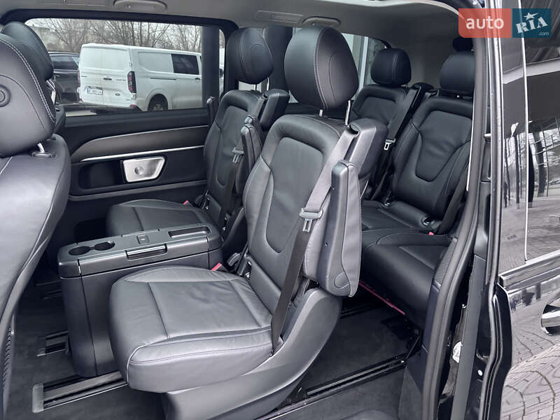 Минивэн Mercedes-Benz V-Class 2024 в Львове фото 25 Минивэн Mercedes-Benz V-Class 2024 в Львове