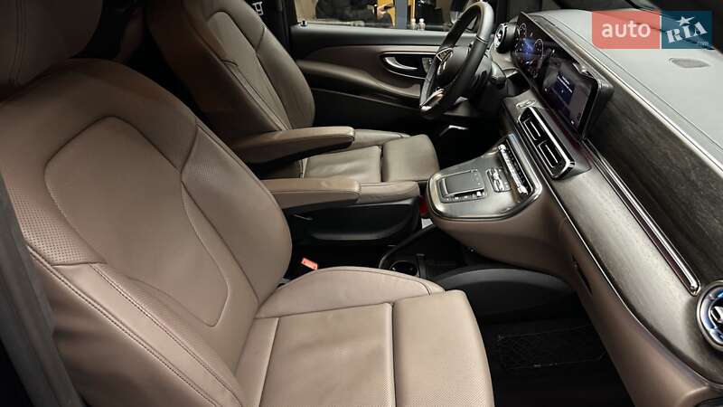 Мінівен Mercedes-Benz V-Class 2025 в Ужгороді