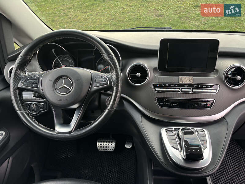 Мінівен Mercedes-Benz V-Class 2017 в Києві
