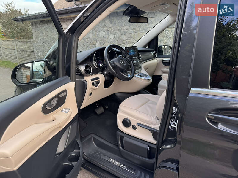 Минивэн Mercedes-Benz V-Class 2021 в Киеве фото 24 Минивэн Mercedes-Benz V-Class 2021 в Киеве
