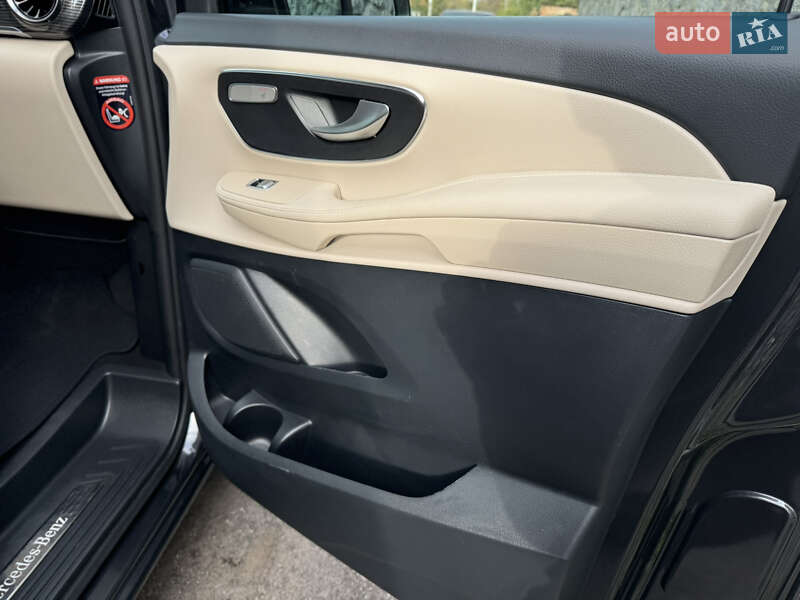 Минивэн Mercedes-Benz V-Class 2021 в Киеве фото 61 Минивэн Mercedes-Benz V-Class 2021 в Киеве