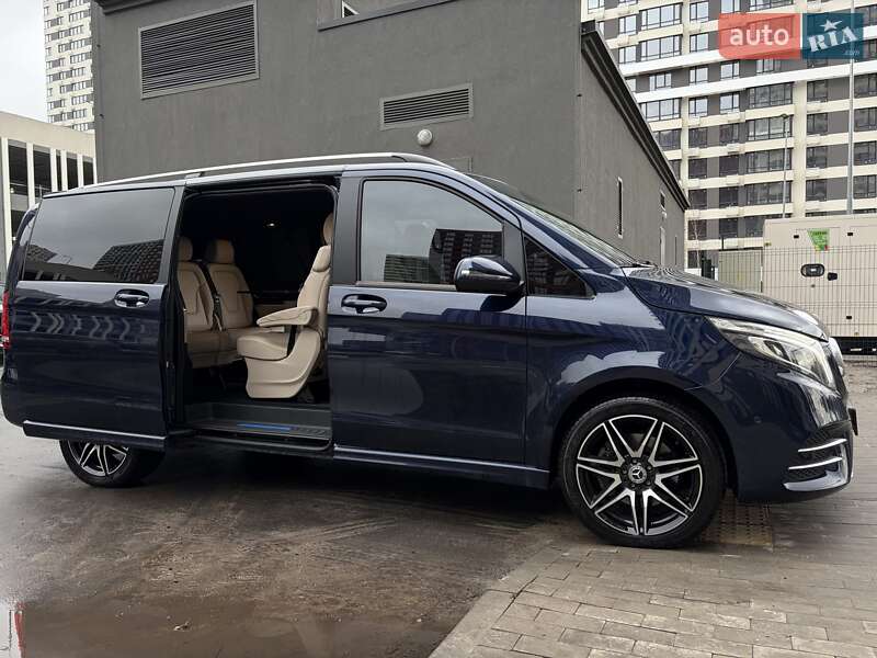 Минивэн Mercedes-Benz V-Class 2018 в Киеве фото 9 Минивэн Mercedes-Benz V-Class 2018 в Киеве