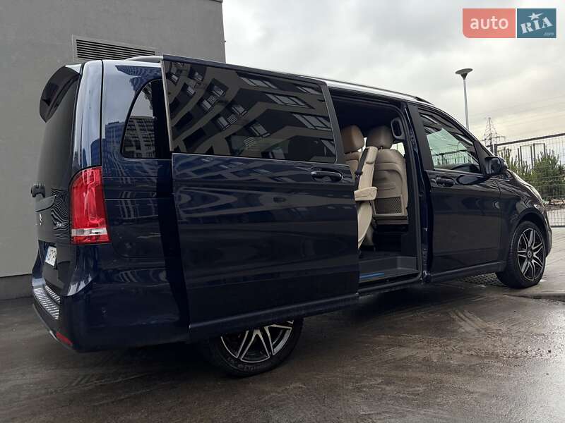 Минивэн Mercedes-Benz V-Class 2018 в Киеве фото 13 Минивэн Mercedes-Benz V-Class 2018 в Киеве
