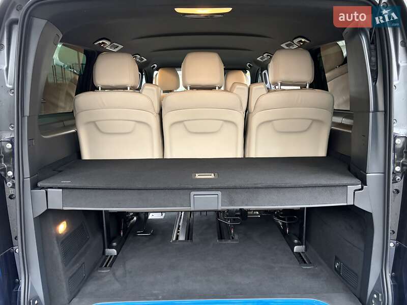 Минивэн Mercedes-Benz V-Class 2018 в Киеве фото 22 Минивэн Mercedes-Benz V-Class 2018 в Киеве